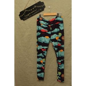 Lularoe TC Cloud Balloon Blimp Leggings Unicorn